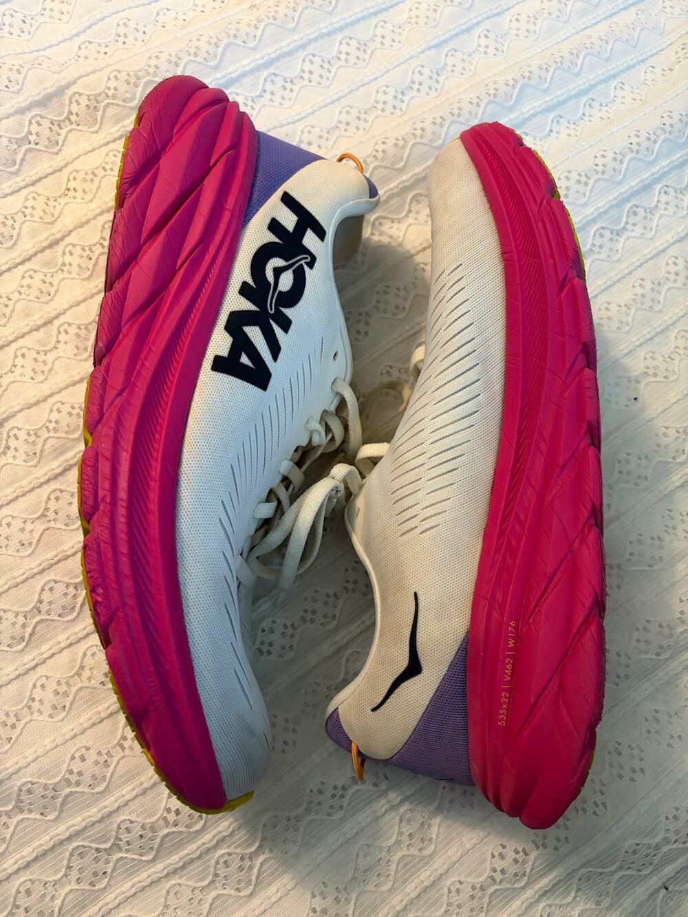 HOKA Rincon 3 Beautyberry Knockout Pink Women's 11B Running Shoes 1119396